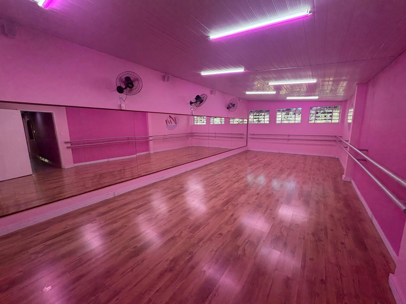 WhatsApp Image 2025-02-06 at 19.38.06